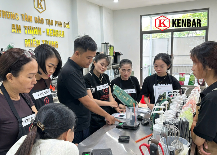 Khóa học pha chế tổng hợp – lựa chọn cho ai muốn học sâu vài nhóm đồ uống