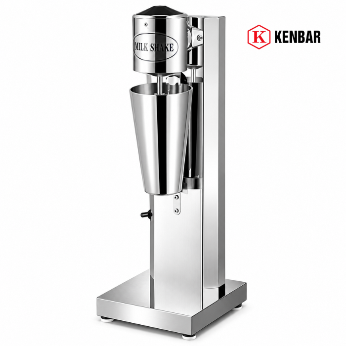 Máy Khuấy Trà Sữa MilkShake MS-1 – 2 tốc độ, công suất 180W cho quầy pha chế Máy Khuấy Trà Sữa MilkShake MS-1 là thiết bị hỗ trợ khuấy và hòa trộn nguyên liệu dành cho quán trà sữa, cafe, quầy đồ uống và các mô hình F&B. Máy có công suất 180W, sử dụng điện 220V/50Hz và trang bị 2 tốc độ nhanh – chậm, giúp người pha chế linh hoạt điều chỉnh theo từng loại đồ uống. MilkShake MS-1 phù hợp cho các công việc như khuấy trà sữa, trà lắc, đánh sữa, đánh kem trứng và hòa trộn một số hỗn hợp pha chế phù hợp. Việc sử dụng máy giúp giảm thao tác lắc thủ công, đặc biệt hữu ích với những quán có lượng order lớn vào giờ cao điểm. Thông số kỹ thuật Máy Khuấy Trà Sữa MilkShake MS-1 Tên sản phẩm: Máy Khuấy Trà Sữa MilkShake MS-1 Model: MS-1 Điện áp: 220V / 50Hz Công suất: 180W Số tốc độ: 2 mức – nhanh và chậm Đầu khuấy: 2 đầu khuấy Trọng lượng: Khoảng 2,6kg Kích thước máy: Khoảng 180 × 180 × 530mm Kiểu dáng: Dạng đứng để bàn Công dụng: Khuấy, đánh và hòa trộn nguyên liệu pha chế Ứng dụng: Trà sữa, trà lắc, sữa, kem trứng và các hỗn hợp đồ uống phù hợp Phù hợp sử dụng: Quán trà sữa, cafe, nhà hàng, kiosk, quầy pha chế và các mô hình F&B Địa chỉ sản xuất: Công suất 180W phù hợp cho quầy pha chế Máy được trang bị động cơ 180W, đáp ứng các thao tác khuấy và hòa trộn nguyên liệu thường gặp tại quầy đồ uống. Thay vì nhân viên phải liên tục sử dụng shaker bằng tay, máy có thể hỗ trợ xử lý một số công thức theo quy trình: Định lượng nguyên liệu → Cho vào cốc → Đặt vào máy → Khuấy → Hoàn thiện món Điều này đặc biệt hữu ích với quán có lượng order trà sữa và đồ uống lớn. Trang bị 2 tốc độ nhanh – chậm MilkShake MS-1 có 2 mức tốc độ để người dùng lựa chọn theo từng loại nguyên liệu. Tốc độ chậm Phù hợp khi cần: Hòa trộn nguyên liệu nhẹ nhàng Bắt đầu khuấy hỗn hợp Hạn chế nguyên liệu bắn khỏi cốc Xử lý những recipe cần kiểm soát quá trình khuấy Tốc độ nhanh Phù hợp khi cần: Tăng khả năng hòa trộn Đánh hỗn hợp nhanh hơn Xử lý các recipe cần chuyển động mạnh hơn Quán nên thử nghiệm từng công thức và quy định rõ tốc độ cho nhân viên. Phù hợp khuấy Trà Sữa Một trong những ứng dụng chính của MilkShake MS-1 là hỗ trợ khuấy trà sữa. Có thể sử dụng với các món phù hợp như: Trà sữa truyền thống Hồng trà sữa Trà sữa lài Trà sữa ô long Matcha sữa Chocolate Trà sữa signature Máy giúp các thành phần được hòa trộn nhanh hơn và giảm thao tác lắc liên tục bằng tay. Hỗ trợ làm Trà Lắc Với những món có công thức: Trà + syrup + nước cốt + đường/nguyên liệu khác máy có thể hỗ trợ hòa trộn các thành phần trước khi hoàn thiện món. Tuy nhiên, kết cấu thành phẩm khi khuấy bằng máy có thể khác với kỹ thuật shake bằng đá trong shaker. Vì vậy, nếu quán đang chuyển recipe từ lắc tay sang máy, nên test lại trước khi áp dụng chính thức. Hỗ trợ Đánh Sữa MilkShake MS-1 cũng có thể hỗ trợ đánh và hòa trộn các hỗn hợp sữa lạnh phù hợp. Có thể ứng dụng cho: Sữa Sữa kết hợp syrup Một số loại milkshake Đồ uống nền sữa Công thức signature Cần lưu ý máy không phải hệ thống steam sữa của máy pha espresso, do đó không nên xem chức năng này tương đương với việc tạo microfoam nóng bằng vòi steam. Hỗ trợ làm Kem Trứng Máy có thể được sử dụng trong một số công thức kem trứng phù hợp. Kem trứng có thể dùng cho: Cafe trứng Cafe kem trứng Đồ uống kem trứng Một số món signature Độ đặc cuối cùng phụ thuộc vào: Công thức Nguyên liệu Tỷ lệ Tốc độ khuấy Thời gian đánh Quán nên thử nghiệm để xây dựng recipe riêng cho máy. 2 đầu khuấy tiện thay đổi theo nhu cầu Máy đi kèm 2 đầu khuấy, hỗ trợ người dùng lựa chọn hoặc thay đổi đầu phù hợp với mục đích sử dụng. Khi thay đầu khuấy cần: Dừng máy. Ngắt nguồn điện nếu cần thao tác trực tiếp. Chờ đầu khuấy dừng hoàn toàn. Tháo đầu cũ. Lắp đầu mới chắc chắn. Kiểm tra trước khi vận hành. Không chạm vào đầu khuấy khi motor đang hoạt động. Giảm thao tác Lắc bằng tay Tại quán đông khách, việc liên tục sử dụng shaker có thể khiến nhân viên phải thực hiện rất nhiều thao tác lặp lại. Máy khuấy giúp chuyển một số công đoạn sang: Cho nguyên liệu → Khuấy bằng máy → Hoàn thiện thay vì: Cho nguyên liệu → Đóng shaker → Lắc tay → Mở shaker → Rót Với những recipe phù hợp, cách này giúp giảm bớt công việc thủ công cho Barista. Hỗ trợ chuẩn hóa giữa các nhân viên Khi lắc bằng tay: Nhân viên A lắc mạnh Nhân viên B lắc nhẹ Nhân viên C lắc lâu hơn thành phẩm có thể xuất hiện khác biệt. Khi sử dụng máy, quán có thể xây dựng SOP: Món A → Tốc độ chậm → X giây Món B → Tốc độ nhanh → Y giây Món C → Tốc độ chậm rồi nhanh → theo thời gian quy định Nhờ đó nhân viên có cơ sở rõ ràng hơn để thực hiện recipe. Nên kết hợp Máy với Timer Để tăng tính ổn định, quán có thể sử dụng đồng hồ bấm giờ cùng MilkShake MS-1. Thay vì hướng dẫn: “Đánh đến khi thấy được.” có thể xây dựng công thức: Nguyên liệu → Tốc độ → Thời gian → Thành phẩm mục tiêu Ví dụ: X gram nguyên liệu + Y ml chất lỏng → tốc độ 1 trong Z giây Các giá trị thực tế cần được quán thử nghiệm cho từng món. Thiết kế dạng đứng tiết kiệm diện tích quầy Với kích thước khoảng 180 × 180 × 530mm, máy có phần chân tương đối gọn và thân phát triển theo chiều cao. Có thể bố trí tại: Station trà sữa Khu trà lắc Station cafe Khu kem trứng Khu chuẩn bị đồ uống Khi setup cần chừa đủ không gian phía trước để nhân viên đưa cốc vào và lấy cốc ra thuận tiện. Phù hợp cho giờ Cao Điểm Khi lượng order tăng, nhân viên cần giảm những thao tác không cần thiết. Một workflow có thể là: Nhận order → Định lượng → Cho máy khuấy → Chuẩn bị ly → Hoàn thiện → Giao món Nếu station được bố trí hợp lý, máy có thể trở thành một phần của dây chuyền pha chế thay vì thiết bị đặt riêng ít sử dụng. Không phải Máy Xay Sinh Tố Cần phân biệt rõ: MilkShake MS-1: khuấy và đánh hỗn hợp. Máy xay sinh tố: sử dụng lưỡi dao để xay và nghiền nguyên liệu. Không nên sử dụng MS-1 để nghiền: Đá viên Hạt cứng Trái cây nguyên miếng cứng Nguyên liệu đông cứng Các vật liệu cần lưỡi dao xử lý Nếu công thức cần xay đá, nên sử dụng máy xay chuyên dụng. Không cho nguyên liệu quá đầy Cốc Khi đầu khuấy hoạt động, chất lỏng sẽ chuyển động mạnh. Nếu cốc quá đầy: Khuấy → Chất lỏng dâng → Tràn/bắn khỏi cốc Điều này vừa làm thất thoát nguyên liệu vừa khiến máy và station nhanh bẩn. Nên chừa khoảng trống phù hợp phía trên cốc. Nên bắt đầu ở tốc độ thấp với Recipe mới Khi thử một công thức mới, có thể bắt đầu bằng tốc độ thấp để quan sát. Quy trình: Tốc độ chậm → Quan sát → Tăng tốc nếu cần Sau khi tìm được cách vận hành phù hợp, ghi lại vào recipe để nhân viên không phải thử lại mỗi lần. Cốc sử dụng cần phù hợp với Máy Không nên đưa bất kỳ loại ly nào vào máy chỉ vì vừa vị trí. Cốc cần: Có kích thước phù hợp Đủ chắc chắn Không nứt Không biến dạng Phù hợp với đầu khuấy Nếu sử dụng cốc không phù hợp, đầu khuấy có thể va vào thành hoặc đáy. Không chạm vào Đầu Khuấy khi Máy đang chạy Đầu khuấy quay ở tốc độ cao nên tuyệt đối không: Đưa tay vào Dùng muỗng chạm vào Đưa Bar Spoon vào Chỉnh nguyên liệu bằng tay Thay đầu khuấy khi motor chưa dừng Nếu cần xử lý nguyên liệu, phải dừng máy trước. Cách sử dụng Máy Khuấy Trà Sữa MilkShake MS-1 Bước 1: Kiểm tra Máy Đảm bảo dây điện, đầu khuấy và thân máy bình thường. Bước 2: Chuẩn bị Nguyên liệu Định lượng theo recipe. Bước 3: Cho vào Cốc Không đổ quá đầy. Bước 4: Đặt Cốc vào vị trí Đảm bảo đầu khuấy nằm đúng vị trí trong cốc. Bước 5: Chọn Tốc độ Sử dụng mức nhanh hoặc chậm theo công thức. Bước 6: Khuấy Thực hiện theo thời gian đã chuẩn hóa. Bước 7: Dừng Máy Đảm bảo đầu khuấy đã ngừng quay trước khi thao tác tiếp. Bước 8: Lấy Cốc Đưa đồ uống sang bước hoàn thiện. Cách vệ sinh Máy Khuấy MilkShake MS-1 Sau khi sử dụng: Dừng máy hoàn toàn. Ngắt nguồn điện trước khi vệ sinh sâu. Làm sạch đầu khuấy. Loại bỏ sữa, syrup hoặc nguyên liệu còn bám. Vệ sinh các bộ phận tháo rời theo hướng dẫn phù hợp. Lau khu vực thân máy. Không xịt nước trực tiếp vào motor. Không nhúng thân máy vào nước. Lau khô khu vực thao tác. Kiểm tra đầu khuấy trước lần sử dụng tiếp theo. Với các nguyên liệu như sữa, kem trứng, chocolate hoặc syrup, nên làm sạch ngay sau khi sử dụng để tránh nguyên liệu khô bám vào đầu khuấy. Lưu ý khi sử dụng Sử dụng nguồn điện 220V/50Hz phù hợp Đặt máy trên mặt bàn chắc chắn Chọn đúng tốc độ theo recipe Không cho nguyên liệu quá đầy cốc Không chạm vào đầu khuấy đang quay Không đưa muỗng hoặc dụng cụ vào khi máy hoạt động Không sử dụng để nghiền đá Không xịt nước trực tiếp lên thân máy Ngắt điện trước khi vệ sinh sâu hoặc tháo đầu khuấy Vệ sinh đầu khuấy thường xuyên Kiểm tra máy trước mỗi ca Chuẩn hóa tốc độ và thời gian cho từng món Mua Máy Khuấy Trà Sữa MilkShake MS-1 ở đâu? Tại TRUNG TÂM AN THỊNH – KENBAR, khách hàng có thể tìm mua Máy Khuấy Trà Sữa MilkShake MS-1 cùng nhiều loại máy móc, dụng cụ và nguyên liệu phục vụ quán cafe – trà sữa. Với công suất 180W và 2 tốc độ nhanh – chậm, MilkShake MS-1 phù hợp cho các công đoạn khuấy trà sữa, trà lắc, đánh sữa, kem trứng và các hỗn hợp pha chế phù hợp. Máy đặc biệt hữu ích với những quán muốn giảm thao tác lắc thủ công và xây dựng quy trình pha chế đồng đều hơn giữa các nhân viên. Khi mua tại KENBAR, khách hàng có thể được tư vấn lựa chọn thiết bị theo mô hình quán, setup station pha chế, hướng dẫn sử dụng và vệ sinh máy, hỗ trợ bán sỉ – bán lẻ và xuất hóa đơn VAT đầy đủ. Liên hệ Kenbar ngay để được tư vấn và đặt mua Máy Khuấy Trà Sữa MilkShake MS-1 phù hợp với menu và nhu cầu vận hành tại quán. Liên hệ ngay tại TRUNG TÂM AN THỊNH – KENBAR Nhà cung cấp nguyên liệu pha chế giá sỉ TP.HCM Địa chỉ sản xuất: Địa chỉ cửa hàng: 331 Trần Xuân Soạn, Phường Tân Hưng, Hồ Chí Minh Thứ 2 – Thứ 7 | Sáng: 8h – 12h | Chiều: 13h30 – 17h30 Website: kenbar.vn Fanpage: An Thịnh Kenbar – Nguyên Liệu & Máy Móc Pha Chế